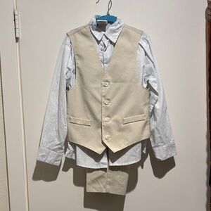 Van Heusen Light Gray and Cream Button Down Shirt with Vest